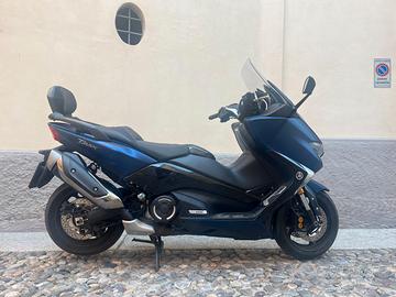 Yamaha T-MAX 530 DX