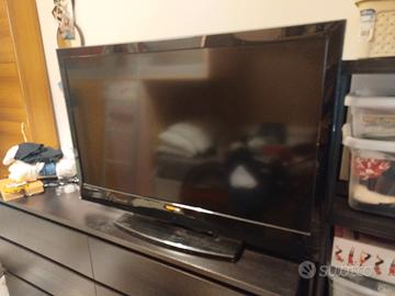 TV 40'' schermo piatto