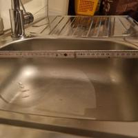 Lavello in acciaio compreso di miscelatore