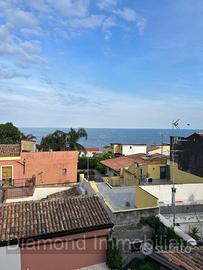 Casa singola con terrazza ad Acireale centro