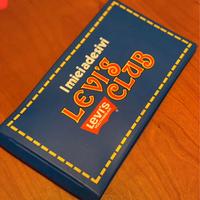 Raccoglitore e figurine vintage levi's