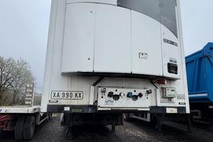Semirimorchio Isotermico con  gruppo frigo