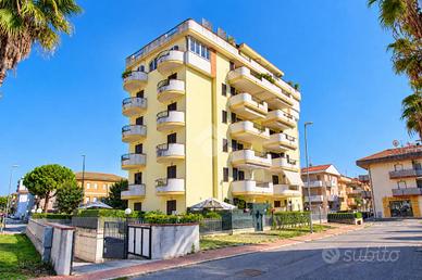 2 LOCALI A ALBA ADRIATICA