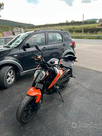 Ktm duke 790