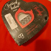 scatola di gioco con fogliettini 