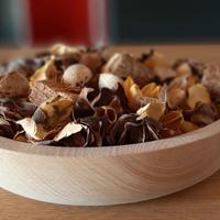 Ciotola in legno decorativa