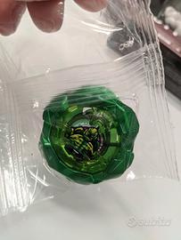 Beyblade-x Golem Rock- Gill Shark 