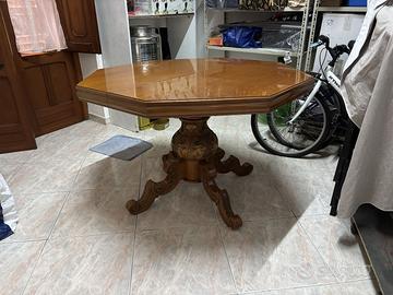 Tavolo classico allungabile in legno