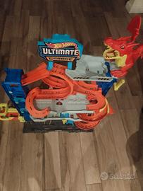  Hot Wheels Ultimate Garage con Dragone T-Rex