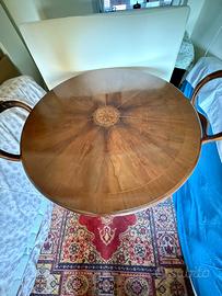 Tavolo rotondo in noce / prezzo ribassato