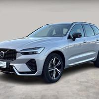 Volvo XC60 2.0 B4 R-Design auto