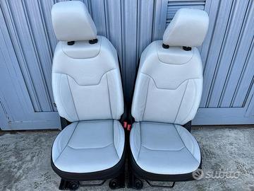 Tappezzeria o interno per jeep renegade