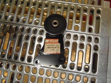 MB436675 staffa Mitsubishi