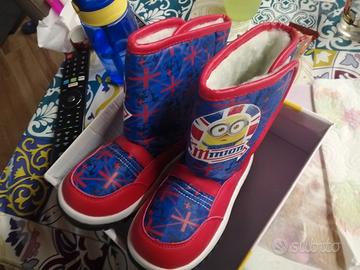 stivaletti da bambino minions nuovi numero 28