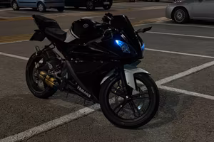 Yamaha yzf r125