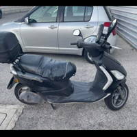 Scooter piaggio fly