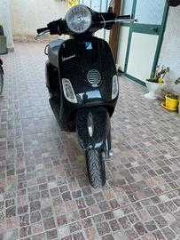 Vespa 50 lx 4t