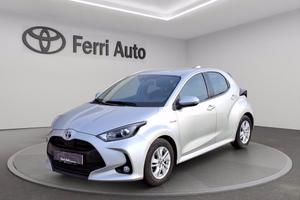 TOYOTA Yaris 1.5h active