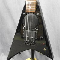 Lotto di chitarre, pedali e accessori