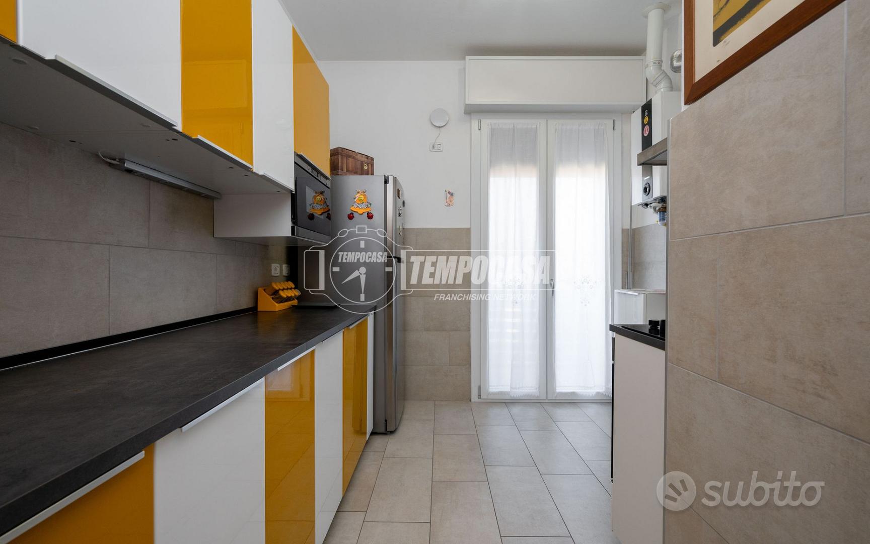 Appartamento – Reggio Emilia, Santo Stefano esterna - Altro