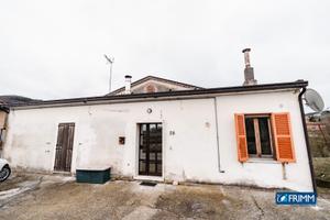Casa indipendente con giardino - Baranello