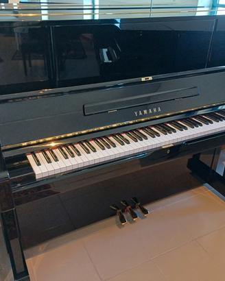 Pianoforte verticale YAMAHA UX-1