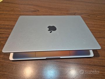 Apple MacBook Pro 14" M3