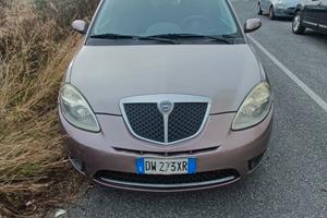 Lancia Ypsilon oro 1.2 