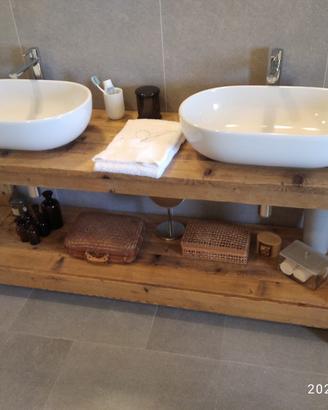 mobile bagno in legno vecchio ditto lineare