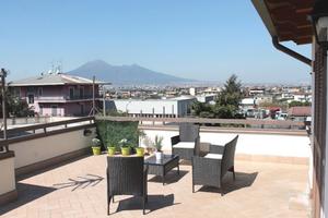Casa arredata con terrazzo vista vesuvio