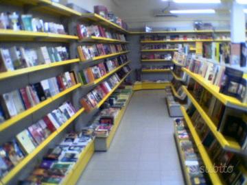 ARREDO USATO NEGOZIO DI LIBRERIA, EDITORIA,FUMETTI