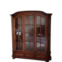 Elegante vetrinetta in legno con ante in vetro