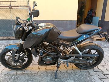 KTM Duke 125