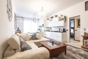 QUATTRO LOCALI CON BOX E CANTINA A TREVIGLIO !!!