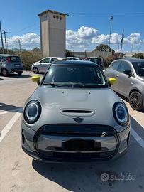 Mini Cooper SE 187 cv