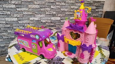 Castello e Camper PINIPON  con personaggi e access