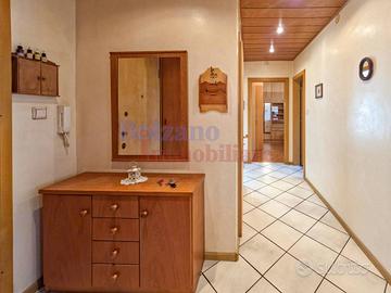 Appartamento di 86 m² con 4 locali e box auto a Bo