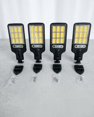 Set composto da 4 faretti LED 