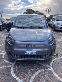 Fiat 500e Icon