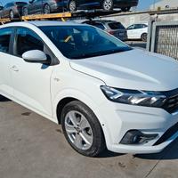 Dacia Sandero Stepway 1.0 TCe 90 CV Comfort (015)