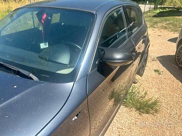 Pezzi BMW 118d  e87 2.0
