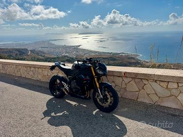 Speed Triple 1200 RS