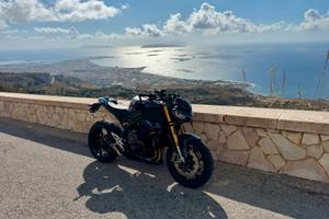 Speed Triple 1200 RS