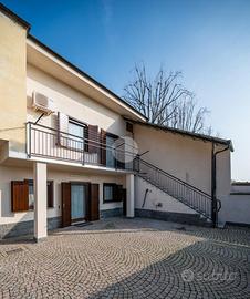 PORZIONE DI BIFAMILIARE A VOLVERA