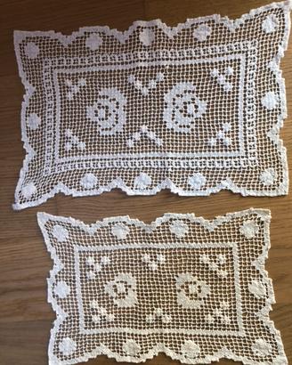 2 centrini in cotone beige chiaro