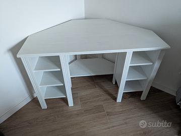 Scrivania angolare IKEA Brusali