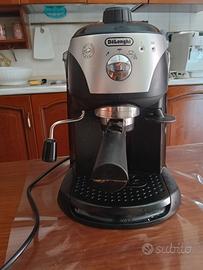 Macchina caffè espresso De Longhi