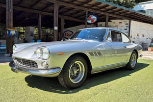 Ferrari 330 GT 2+2 I Serie – 1964