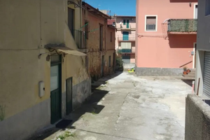 Casa da demolire per exnovo