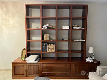 Libreria da salone in legno